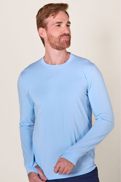 T-shirt anti-UV léger bleu pour homme, manches longues et UPF 50+, idéal pour les activités en extérieur.